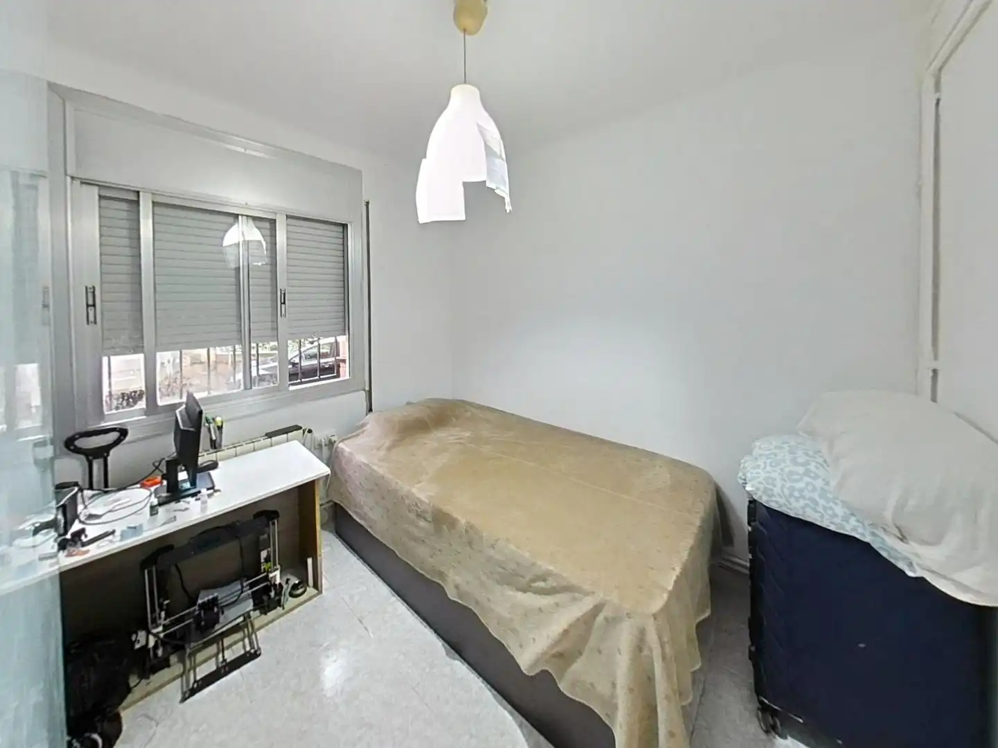 Habitación de Planta baja en venta en Sabadell con Calefacción