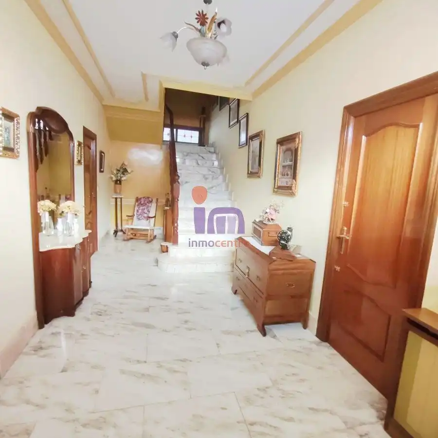 Casa con terraza en venta en Valdepeñas