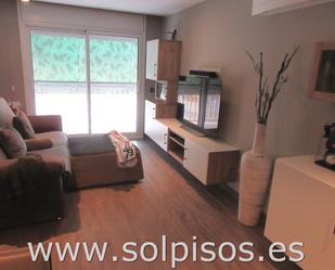 Living room of Flat for sale in El Prat de Llobregat  with Air Conditioner, Parquet flooring and Furnished