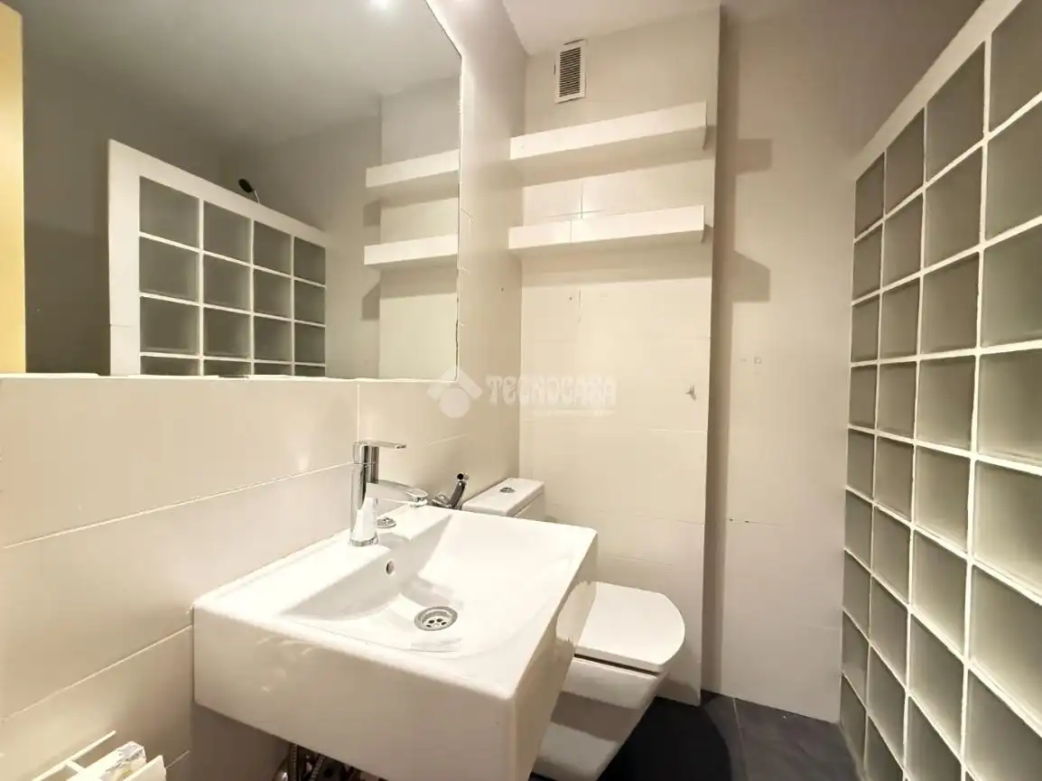 Baño de Piso en venta en Galapagar con Calefacción y Terraza