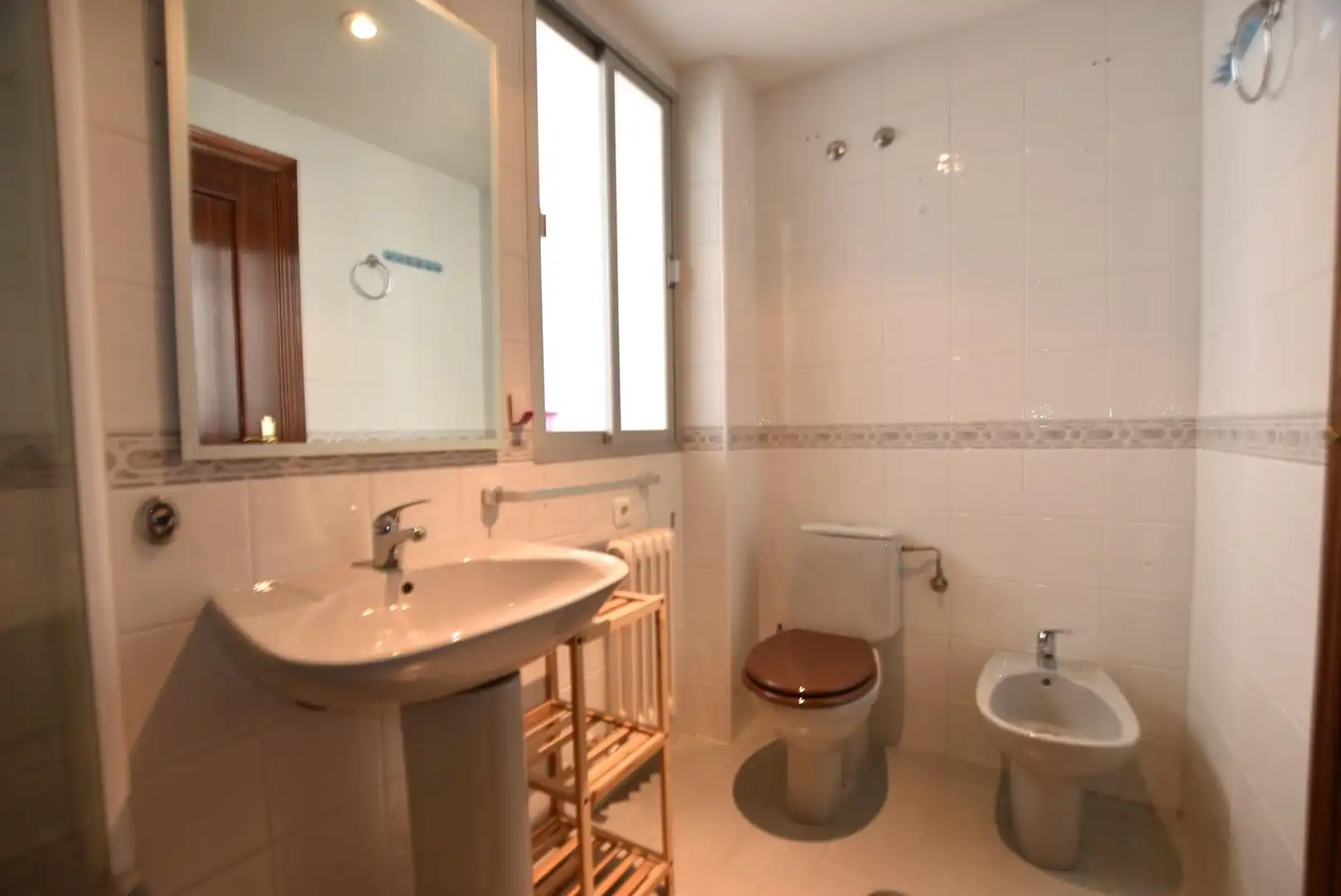 Badezimmer von Wohnung zur Miete in Granada mit Heizung, Möbliert und Balkon