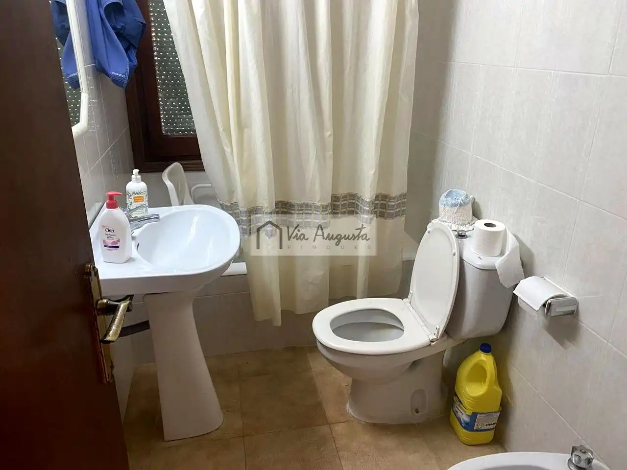 Baño de Finca rústica en venta en Vandellòs i l'Hospitalet de l'Infant con Terraza, Trastero y Piscina
