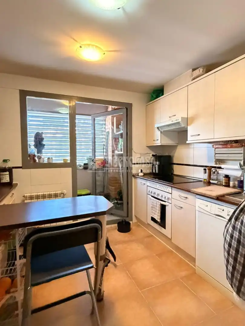Kitchen of Flat for sale in Valdemoro  with Air Conditioner, Storage room and Community pool