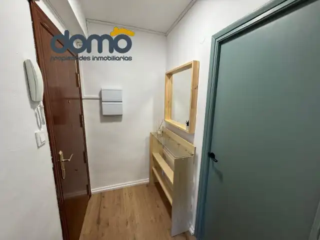 Habitación de Piso para compartir en Granada con Parquet, Amueblado y Lavadora