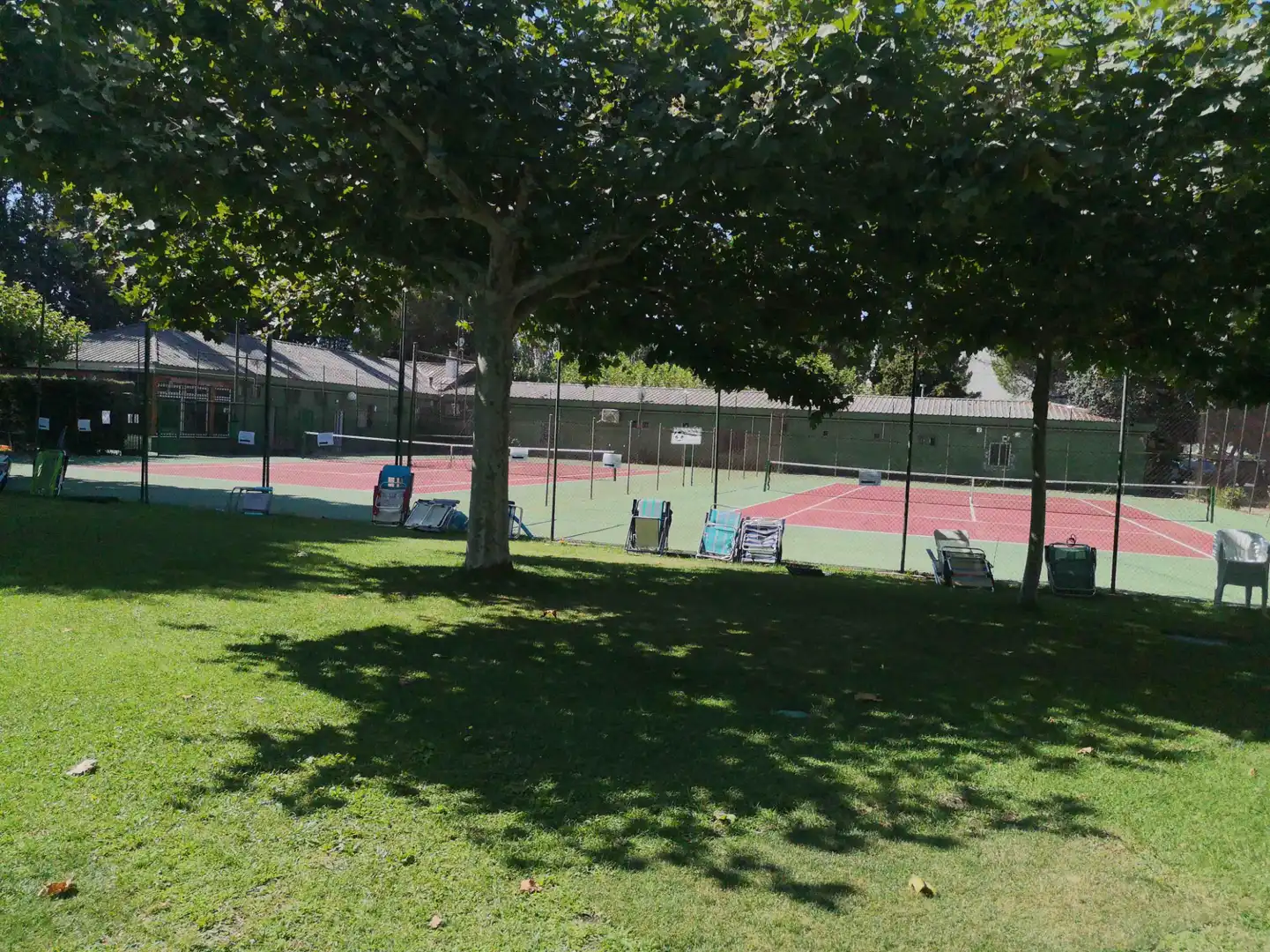 Vista exterior de Dúplex en venta en Collado Villalba con Calefacción, Terraza y Piscina comunitaria