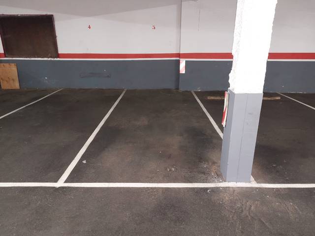 Garaje en Venta en Rambla del Carmel en El Carmel