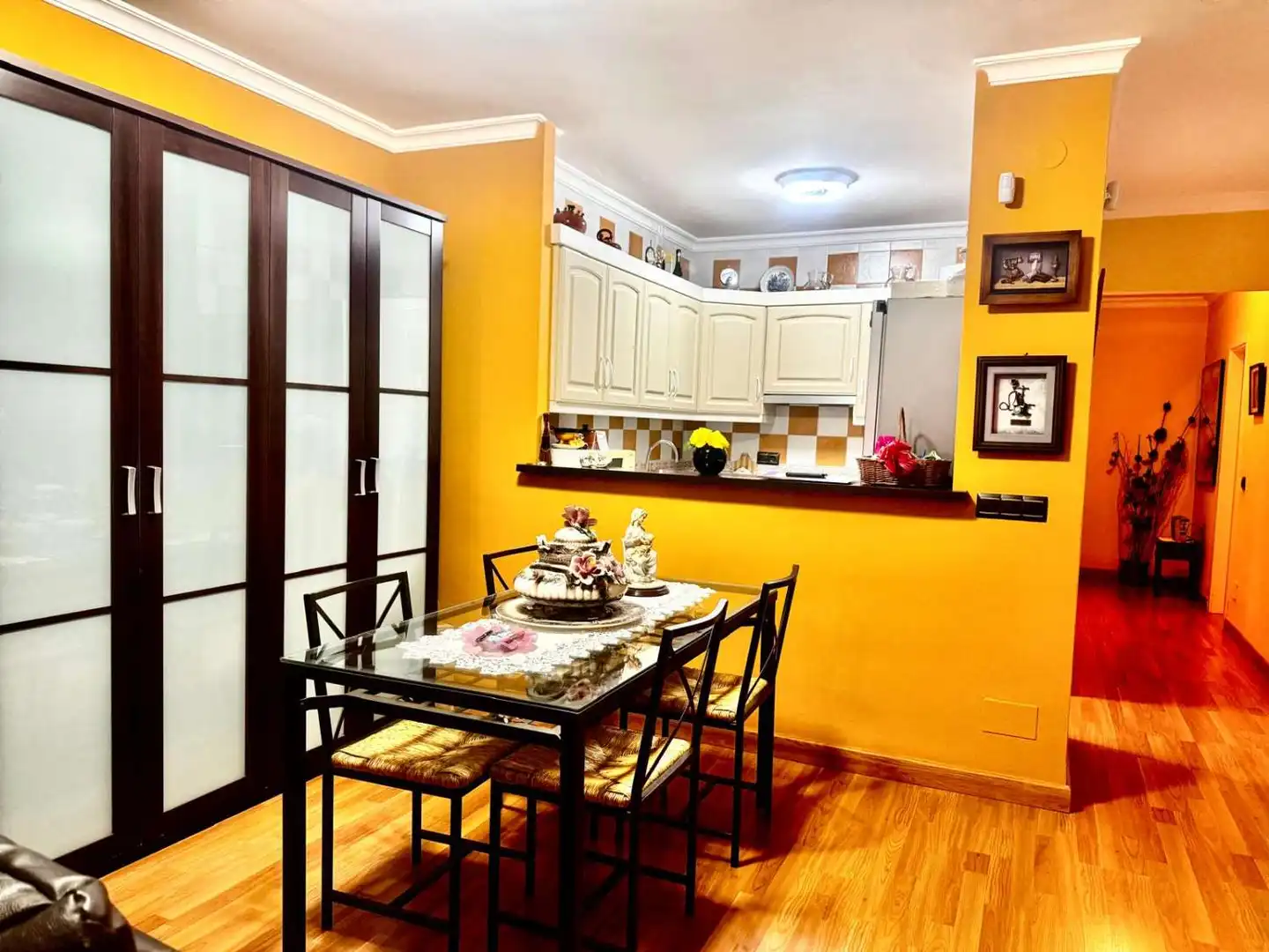 Cocina de Piso en venta en Torrox con Piscina y Amueblado