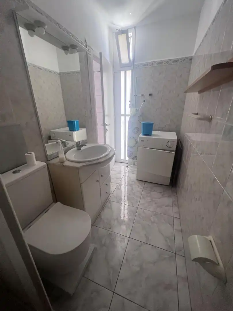 Baño de Apartamento de alquiler en Arona con Jardín privado, Terraza y Amueblado