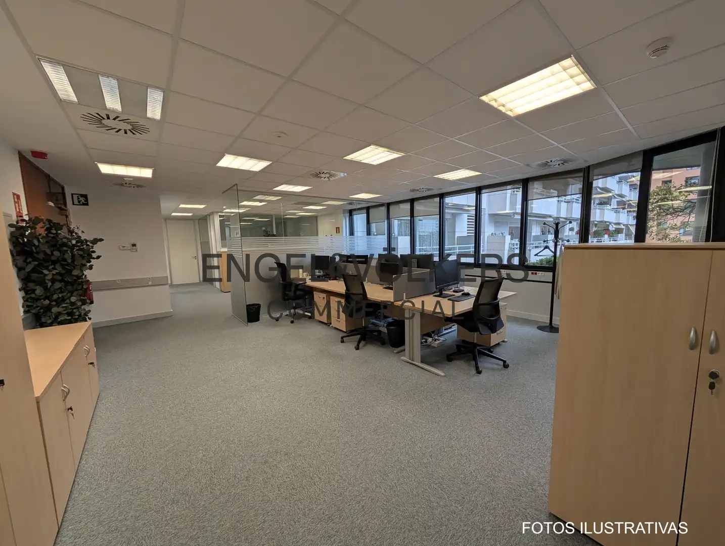 Office for rent in Barcelona  with Air Conditioner
