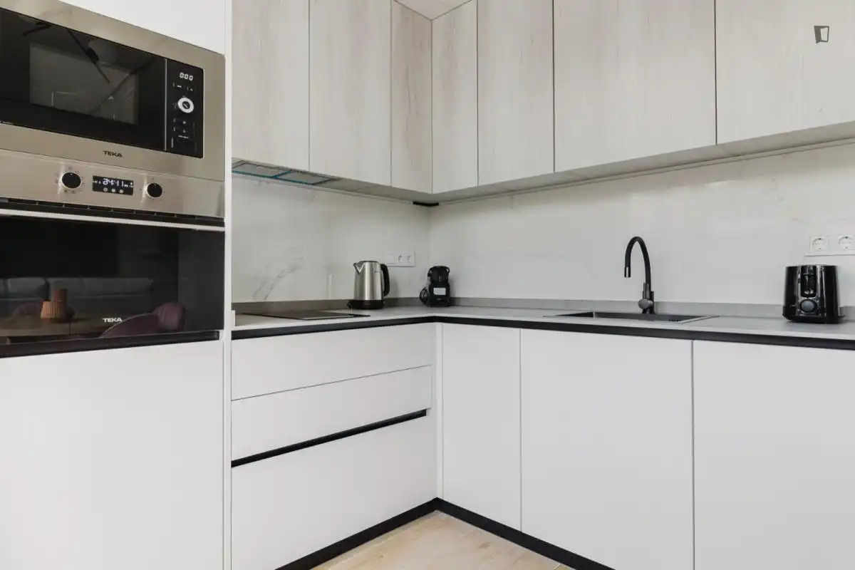 Cocina de Apartamento de alquiler en Madrid con Aire acondicionado, Calefacción y Amueblado
