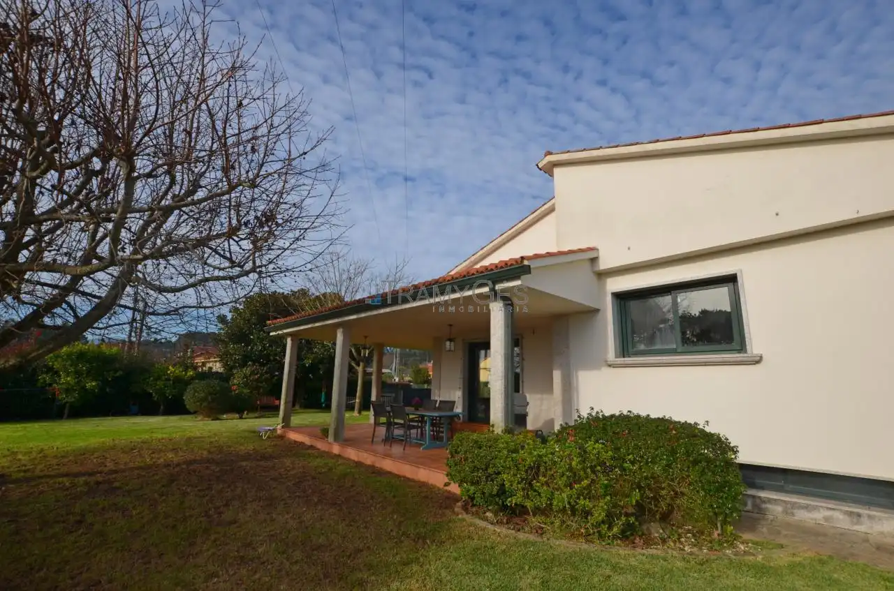 Vista exterior de Casa o chalet en venta en Tomiño con Calefacción, Jardín privado y Terraza
