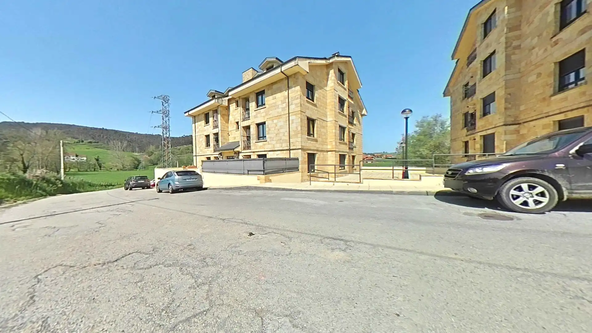 Vista exterior de Piso en venta en Hazas de Cesto con Balcón