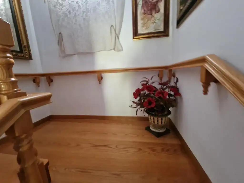 Casa o chalet en venta en Ourense Capital  con Calefacción, Jardín privado y Parquet
