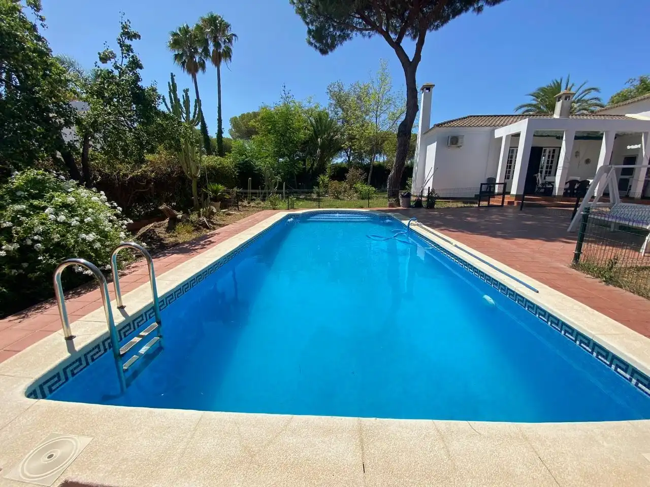 Piscina de Casa o chalet en venta en Aljaraque con Aire acondicionado, Jardín privado y Trastero
