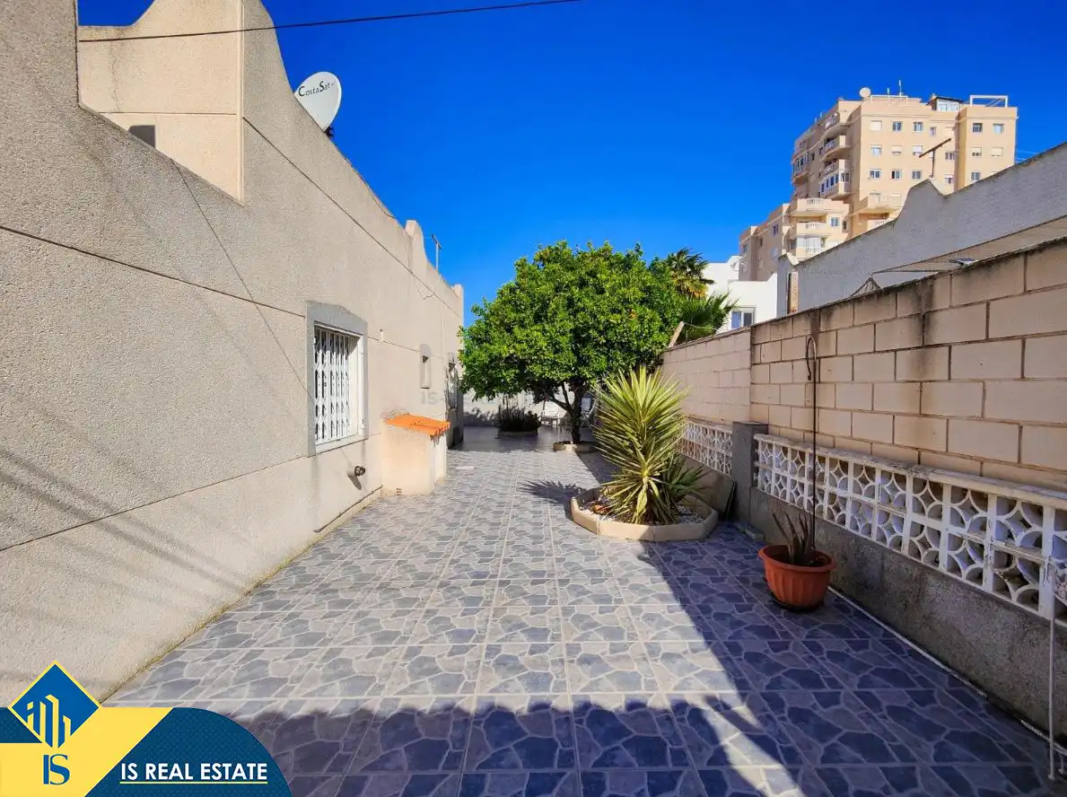 Maison mitoyenne avec jardin à vendre à Nueva Torrevieja - Aguas Nuevas, imagen 2