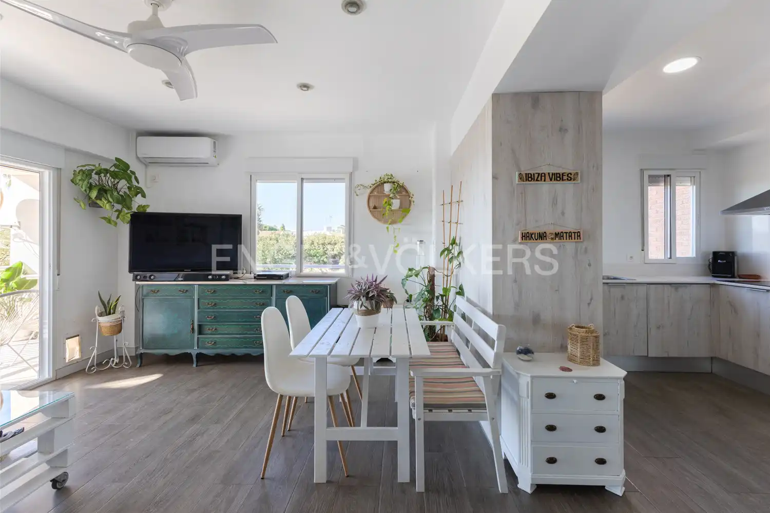 Menjador de Apartament en venda en Sagunto / Sagunt amb Aire condicionat, Calefacció i Terrassa