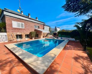 Piscina de Casa o xalet de lloguer en Castelldefels amb Aire condicionat, Calefacció i Jardí privat