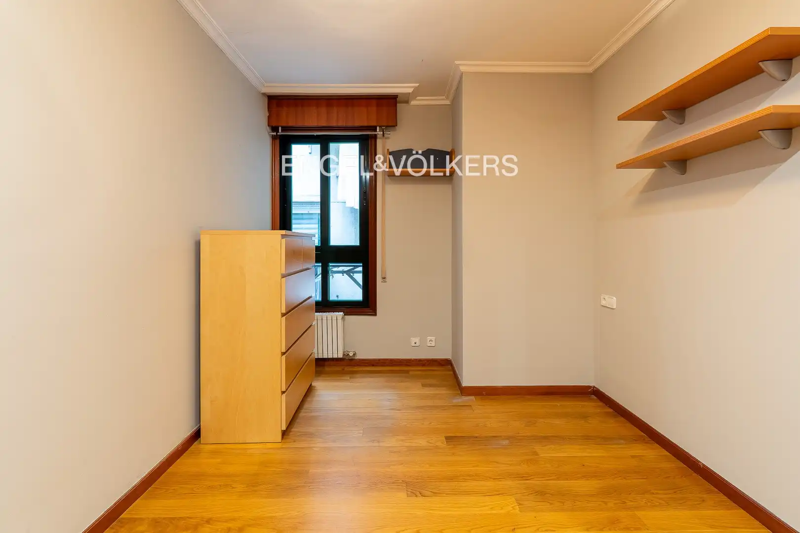 Habitación de Piso de alquiler en Vigo  con Calefacción