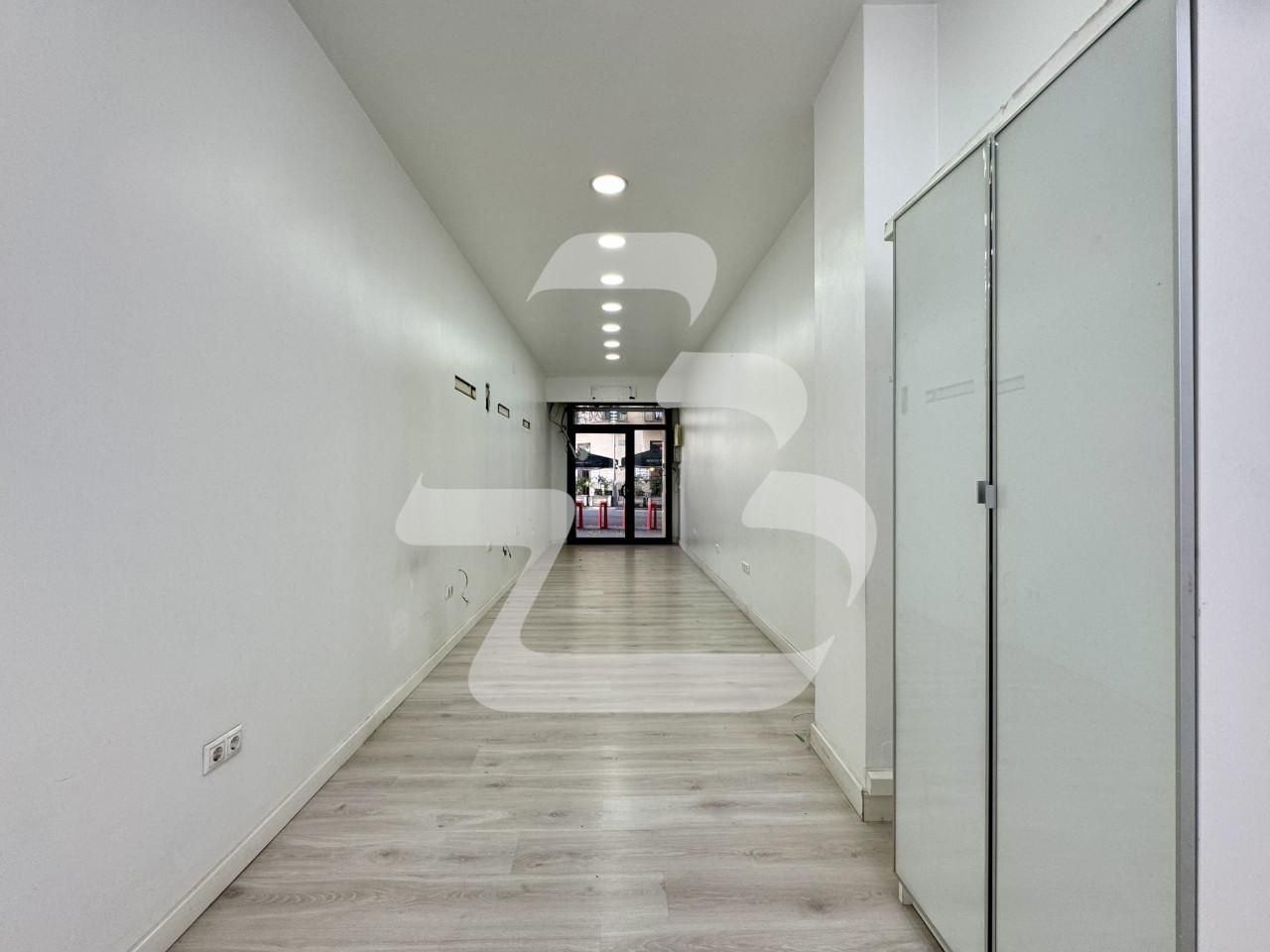 Premises for sale in  Barcelona Capital