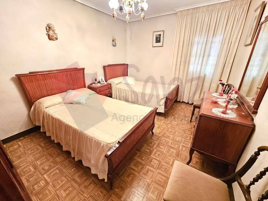 Dormitori de Casa o xalet en venda en Arrúbal amb Jardí privat i Terrassa