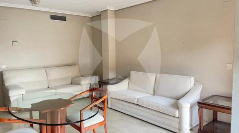 Foto 4 de Pis de lloguer a Avenida Sinforiano Madroñero, Valdepasillas - La Paz - Huerta Rosales, Badajoz Capital