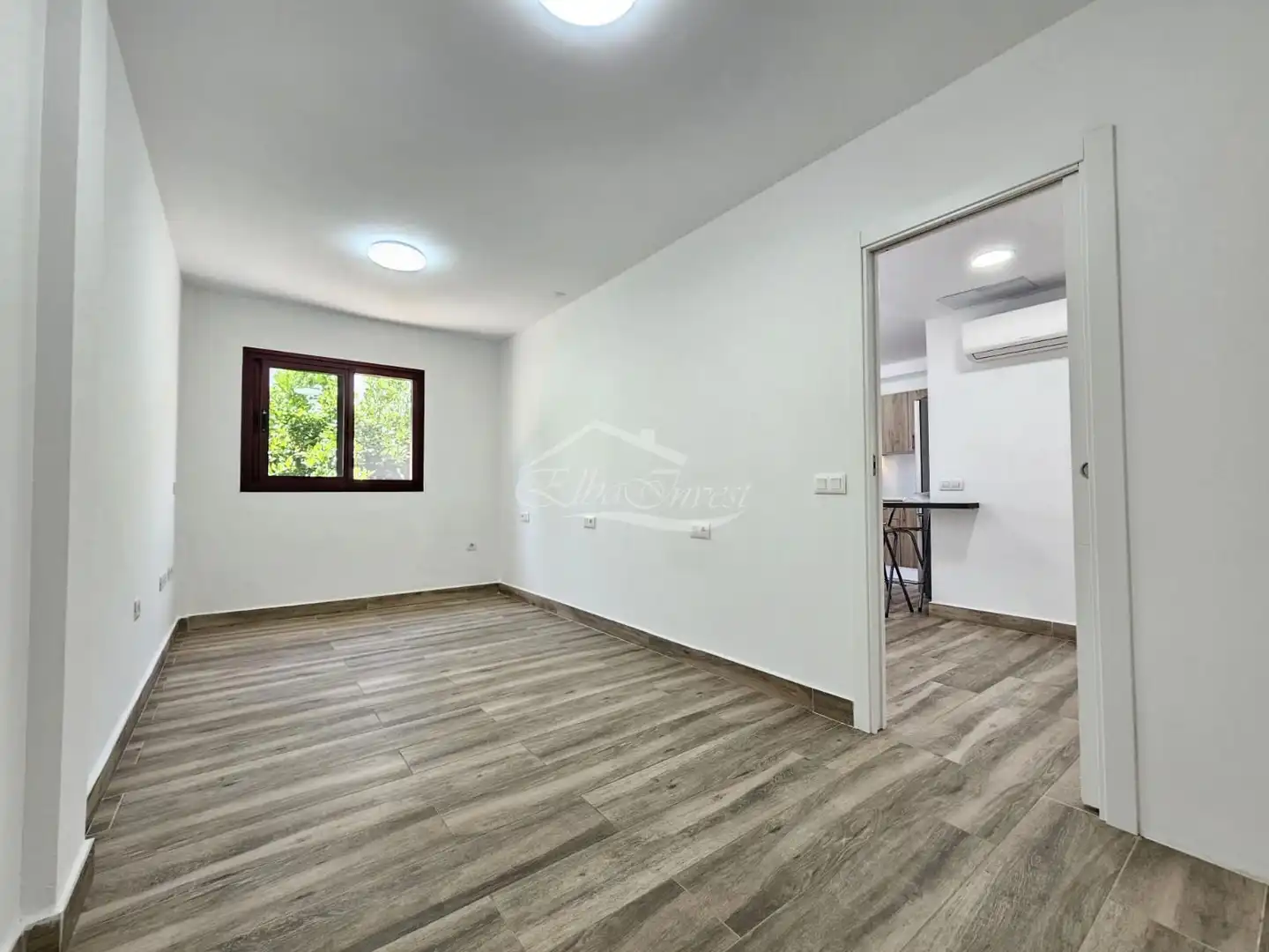 Sala de estar de Casa adosada en venta en El Tanque con Aire acondicionado, Jardín privado y Terraza
