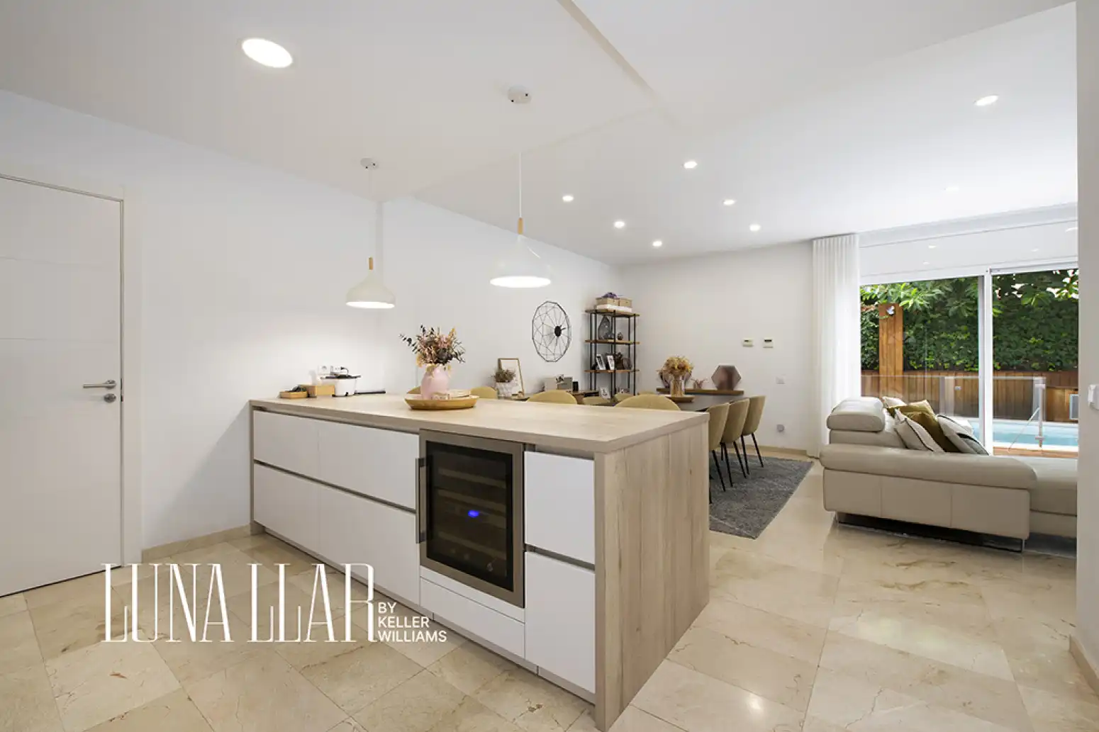 Kitchen of Houses for sale in Can Bou