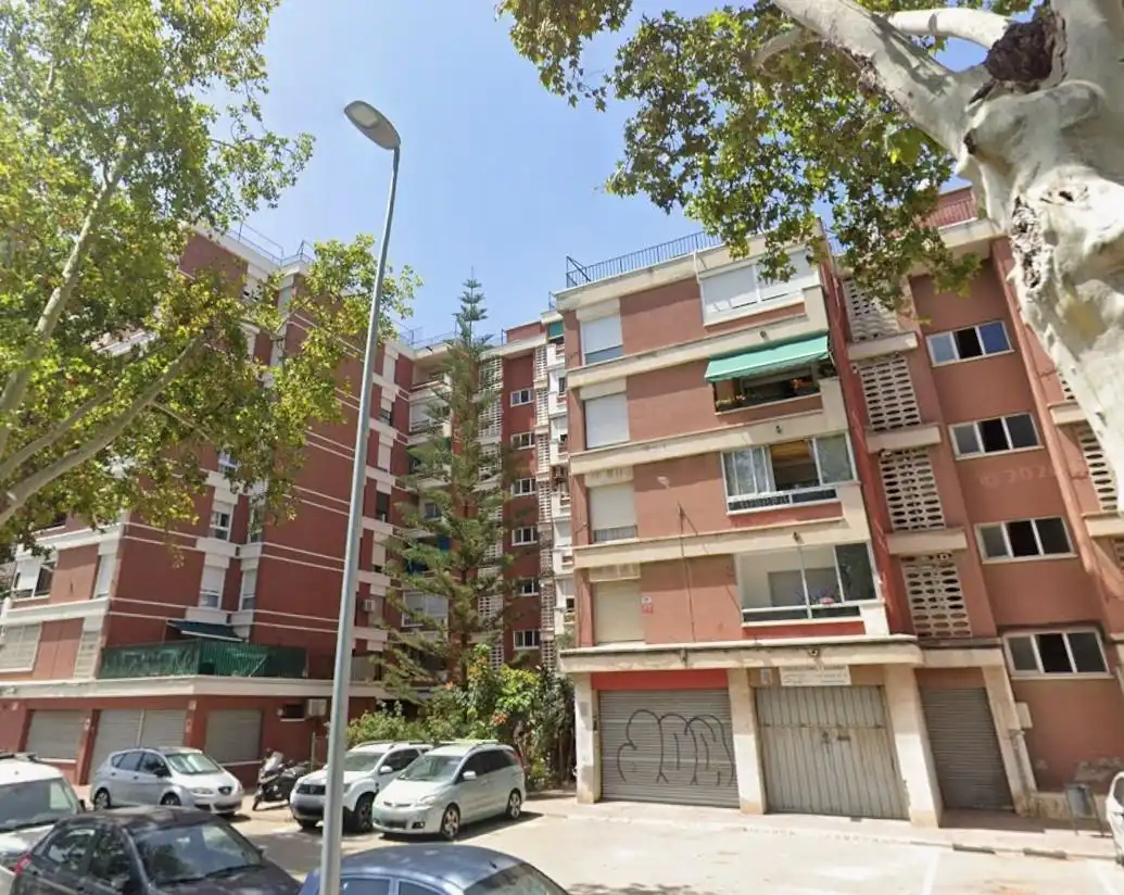 Vista exterior de Piso en venta en Sant Boi de Llobregat