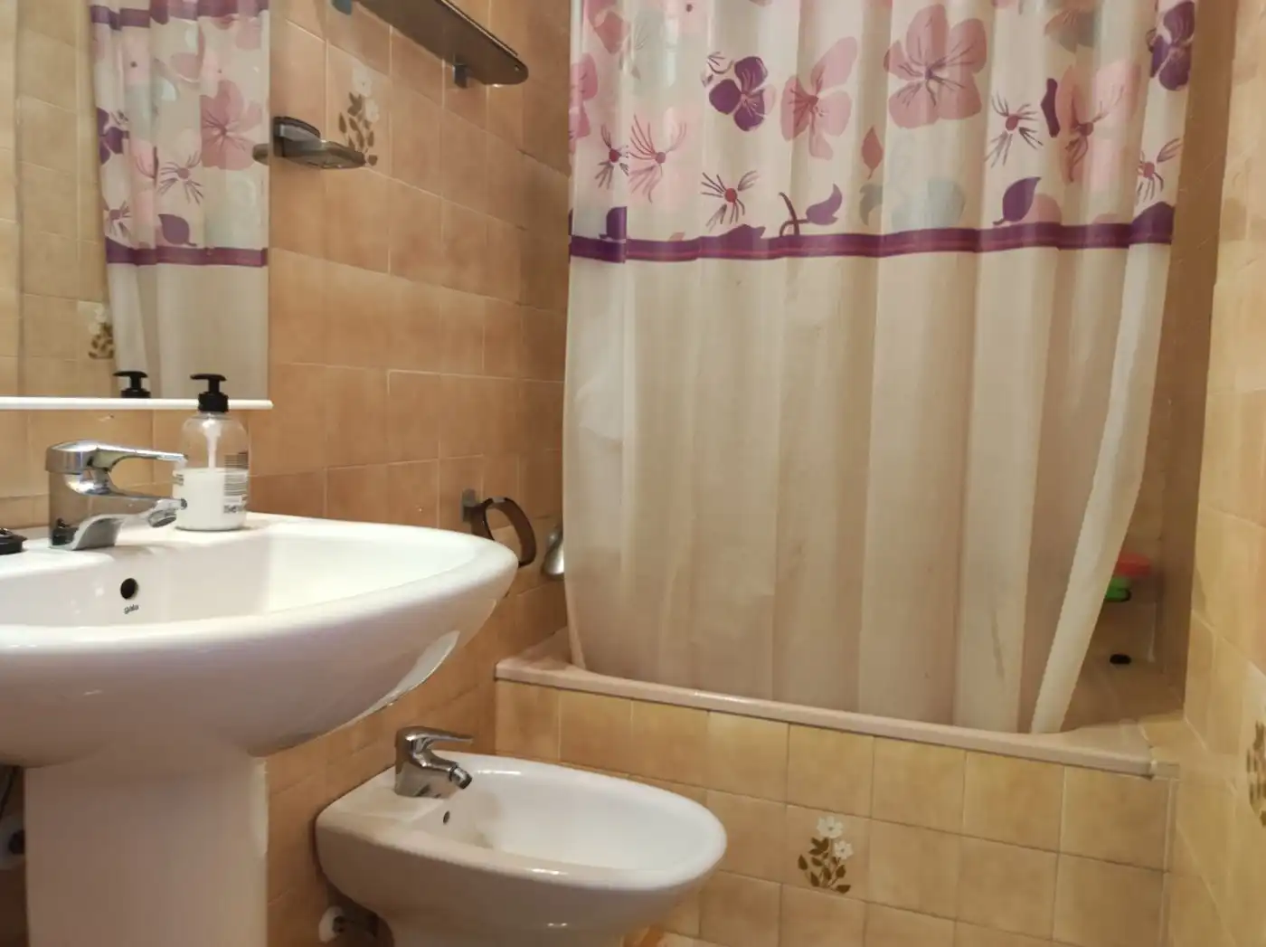Apartments for rent in Calle VALLDIGNA, Playa de Gandia