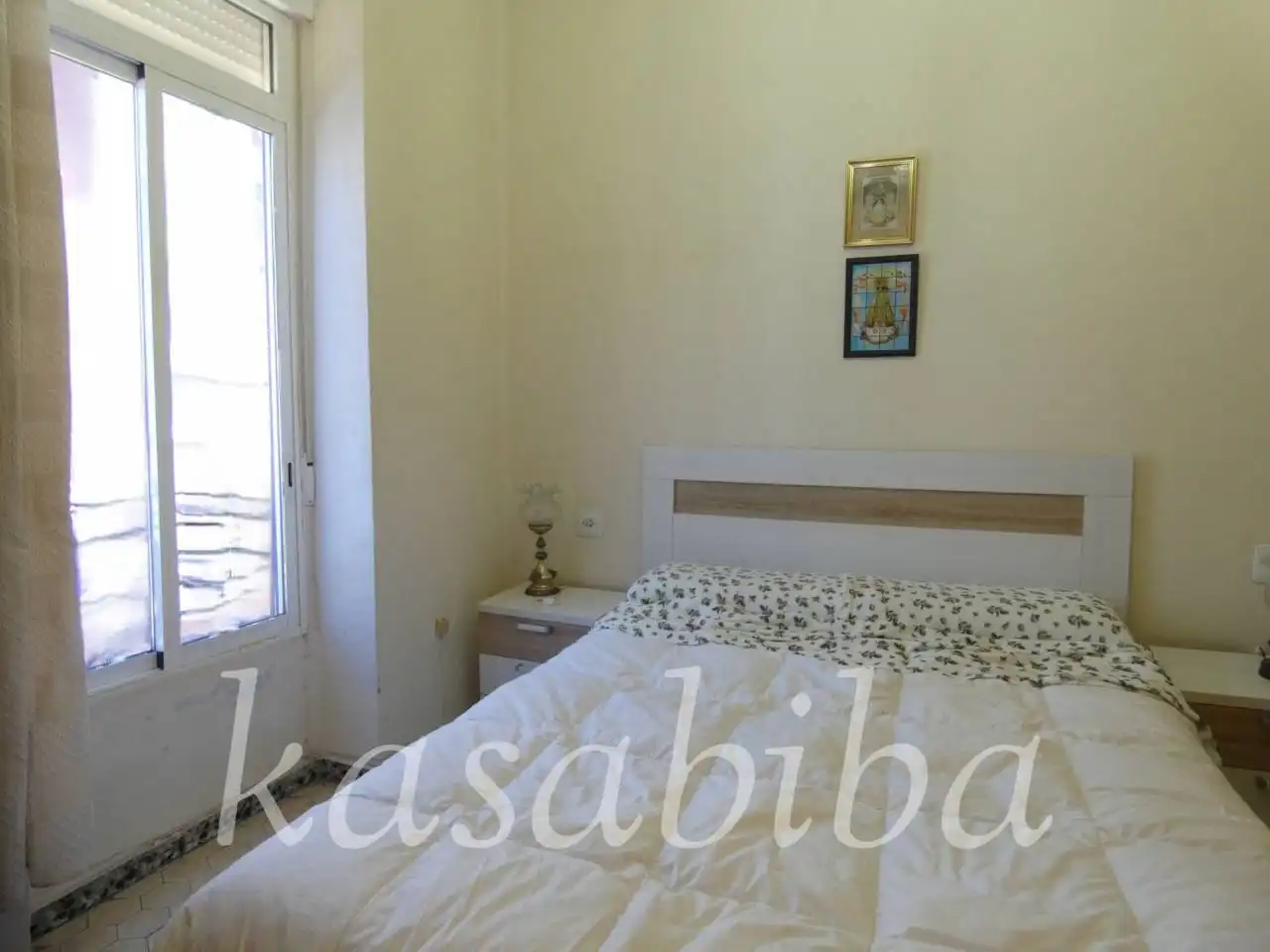 Bedroom of Flat for sale in Valencia  with Air Conditioner and Balcony