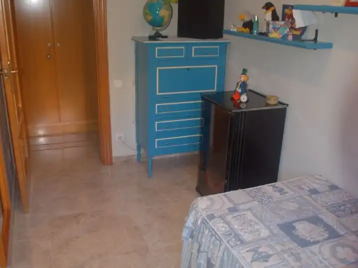 Habitación de Piso en venta en L'Hospitalet de Llobregat con Aire acondicionado, Terraza y Balcón