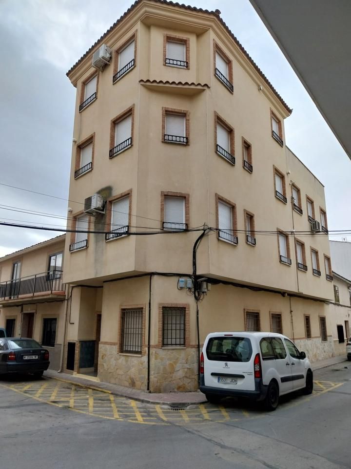 Vista exterior de Planta baixa en venda en Quintanar de la Orden amb Calefacció