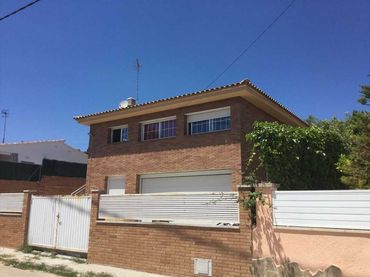 Xalet en venda a C/ Antoni Tapies (Urb. L´Esplai del Penedès)