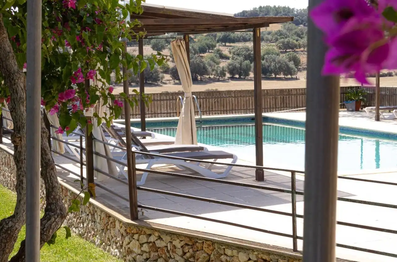 Casa rústica amb piscina en venda a Llubí, imagen 4