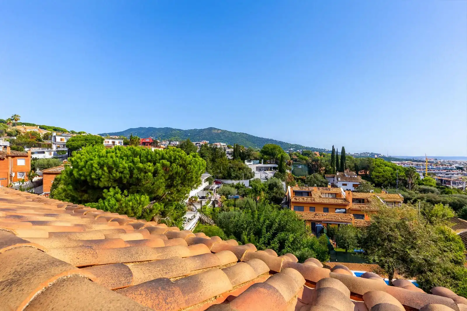 Vista exterior de Casa adosada en venta en Teià con Aire acondicionado, Calefacción y Jardín privado