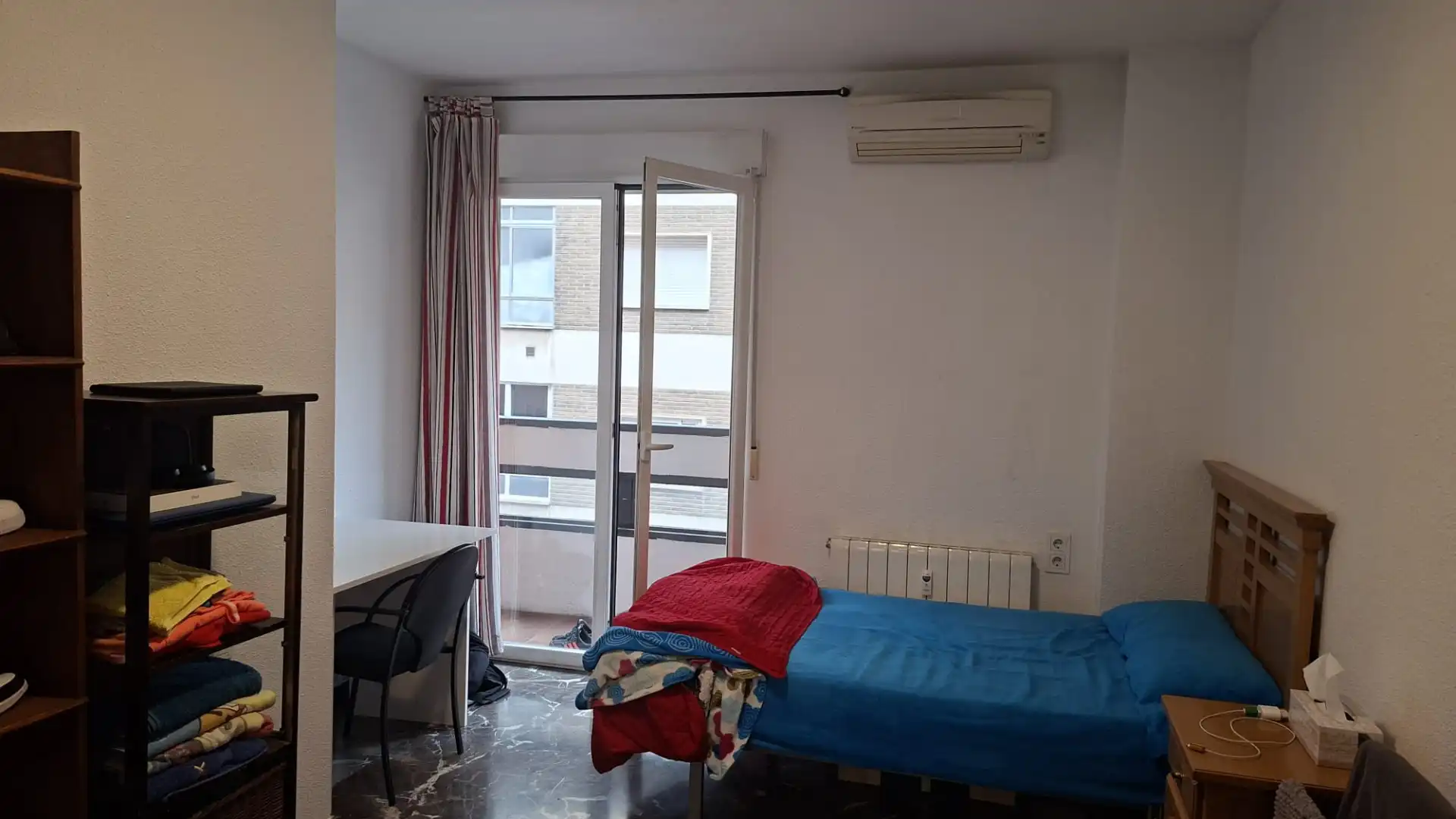 Schlafzimmer von Wohnung zum Verkauf in Granada mit Heizung, Möbliert und Balkon