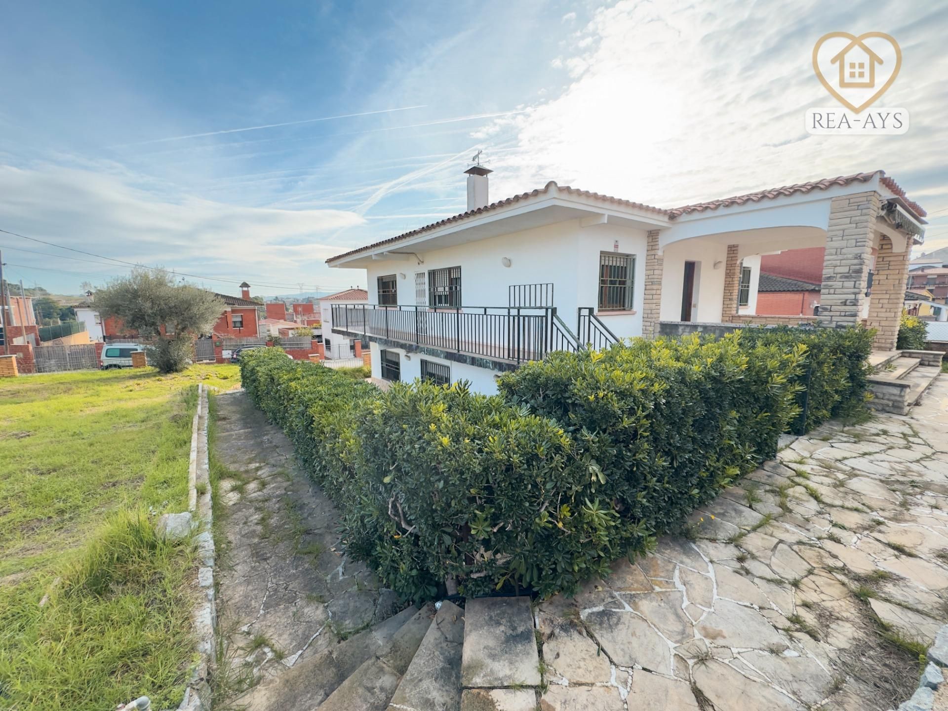 Vista exterior de Casa o xalet en venda en Castellbisbal