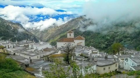 Foto 4 de Apartament en venda a Calle Carretera, 48, Bubión, Granada