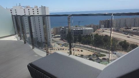 Foto 2 de Piso de alquiler en Playa Poniente, Alicante