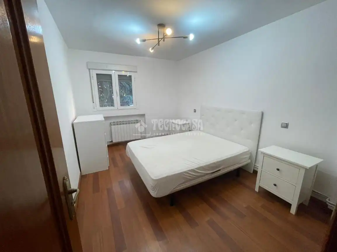 Habitación de Piso en venta en Madrid con Calefacción