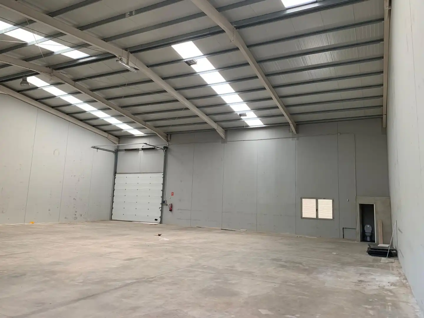 Fabrikhallen zur Miete in Murcia