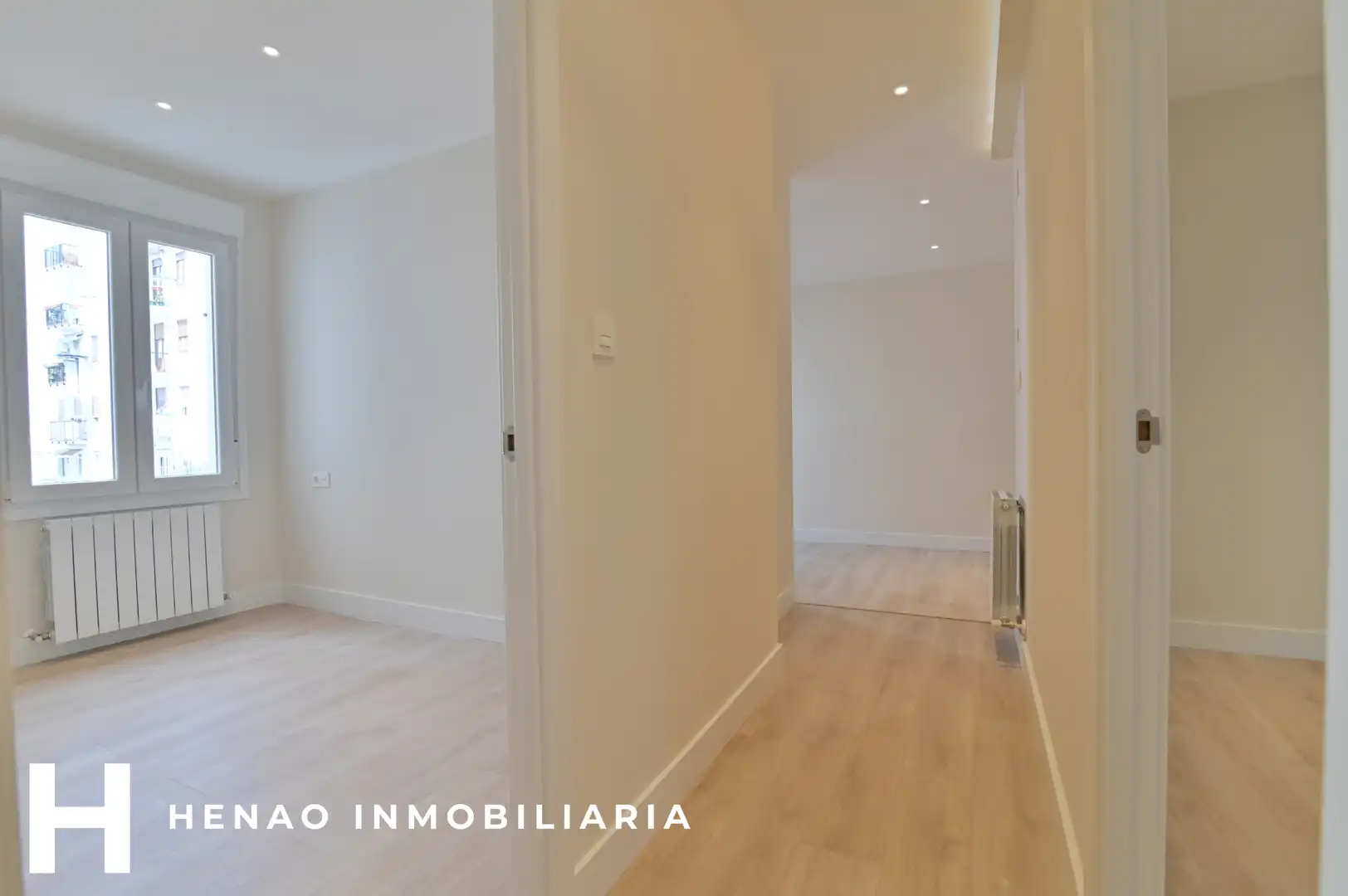 Pis en venda en Bilbao  amb Calefacció, Parquet i Forn