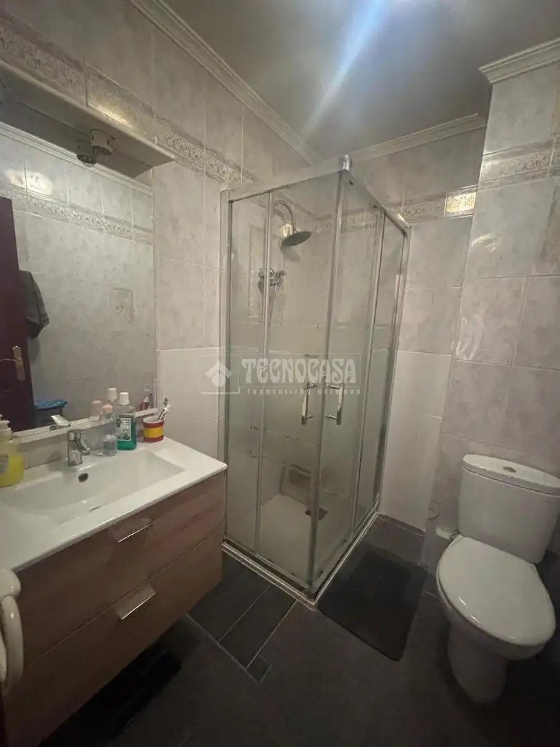 Badezimmer von Wohnung zum Verkauf in Alcalá de Guadaira mit Balkon