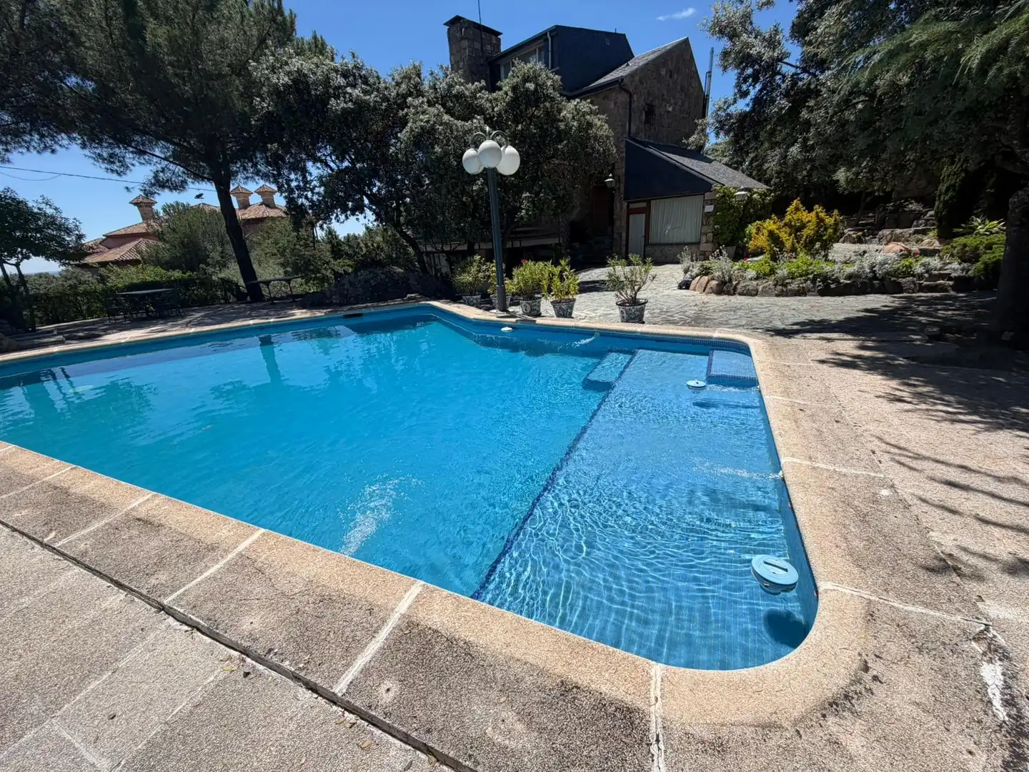 Piscina de Casa o chalet en venta en Torrelodones con Aire acondicionado, Calefacción y Jardín privado