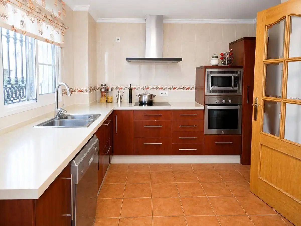Kitchen of Houses for sale in Marbella  with Air Conditioner, Terrace and Storage room