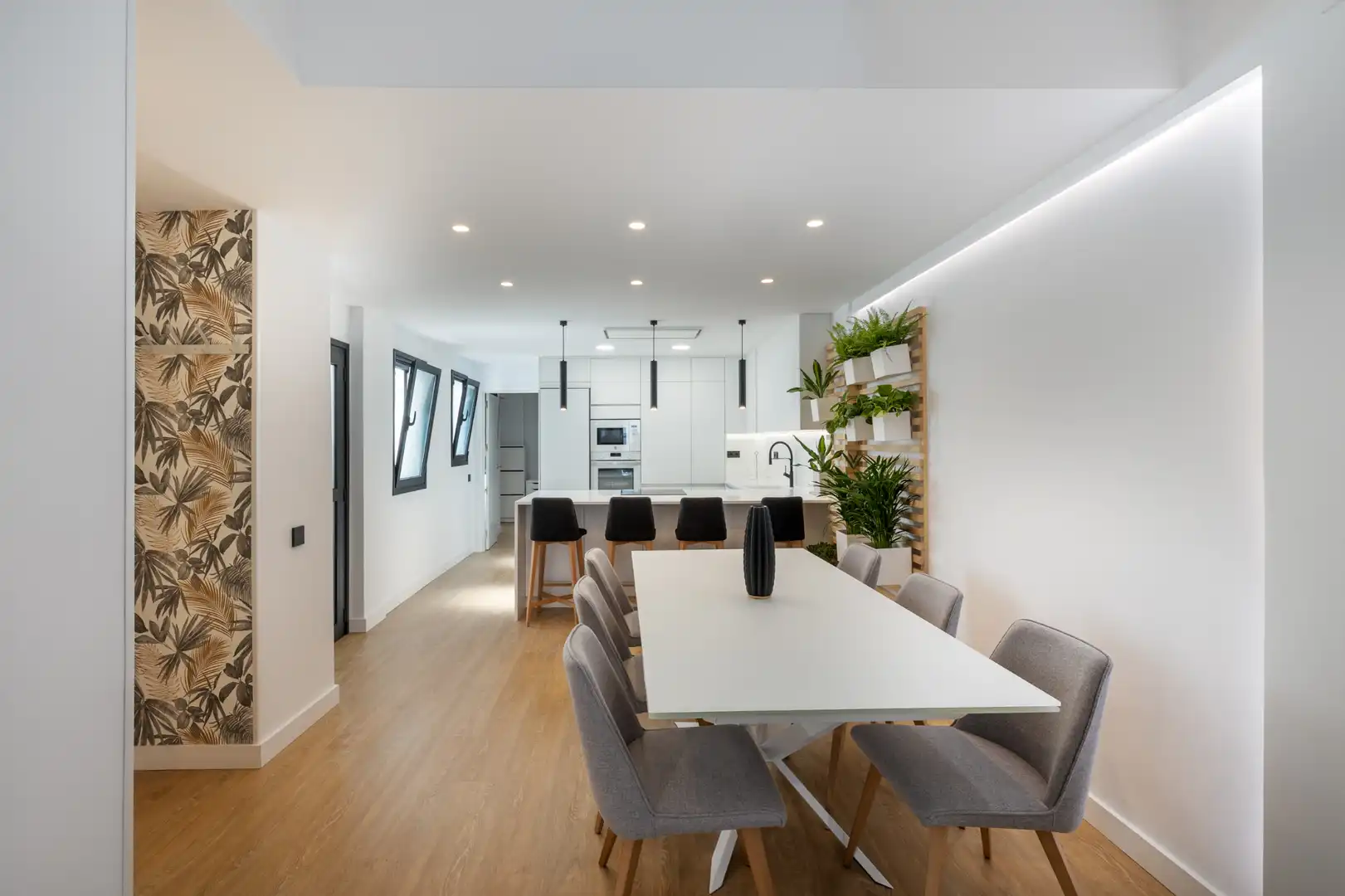 Penthouse with lift for sale in Calle Nicolás Estévanez 59, imagen 3