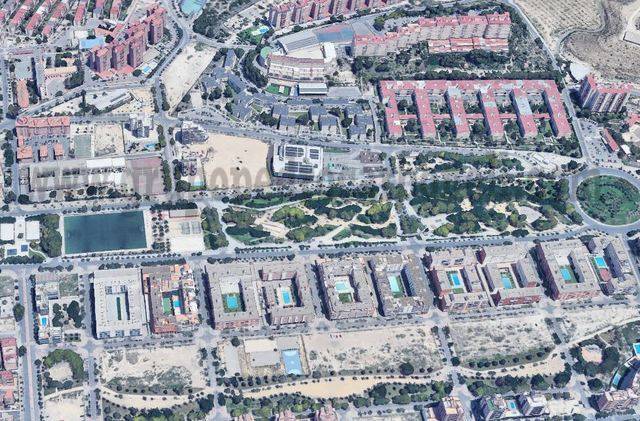 Local comercial en Alquiler en Garbinet - Parque de las Avenidas