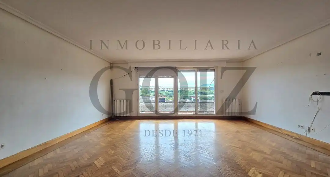 Sala de estar de Casa adosada en venta en Donostia - San Sebastián  con Calefacción, Terraza y Trastero