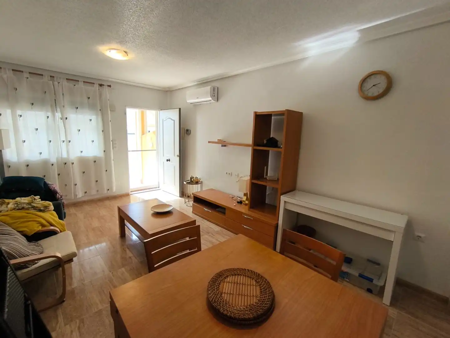 Sala de estar de Casa adosada en venta en Dolores de Pacheco - Santa Rosalía