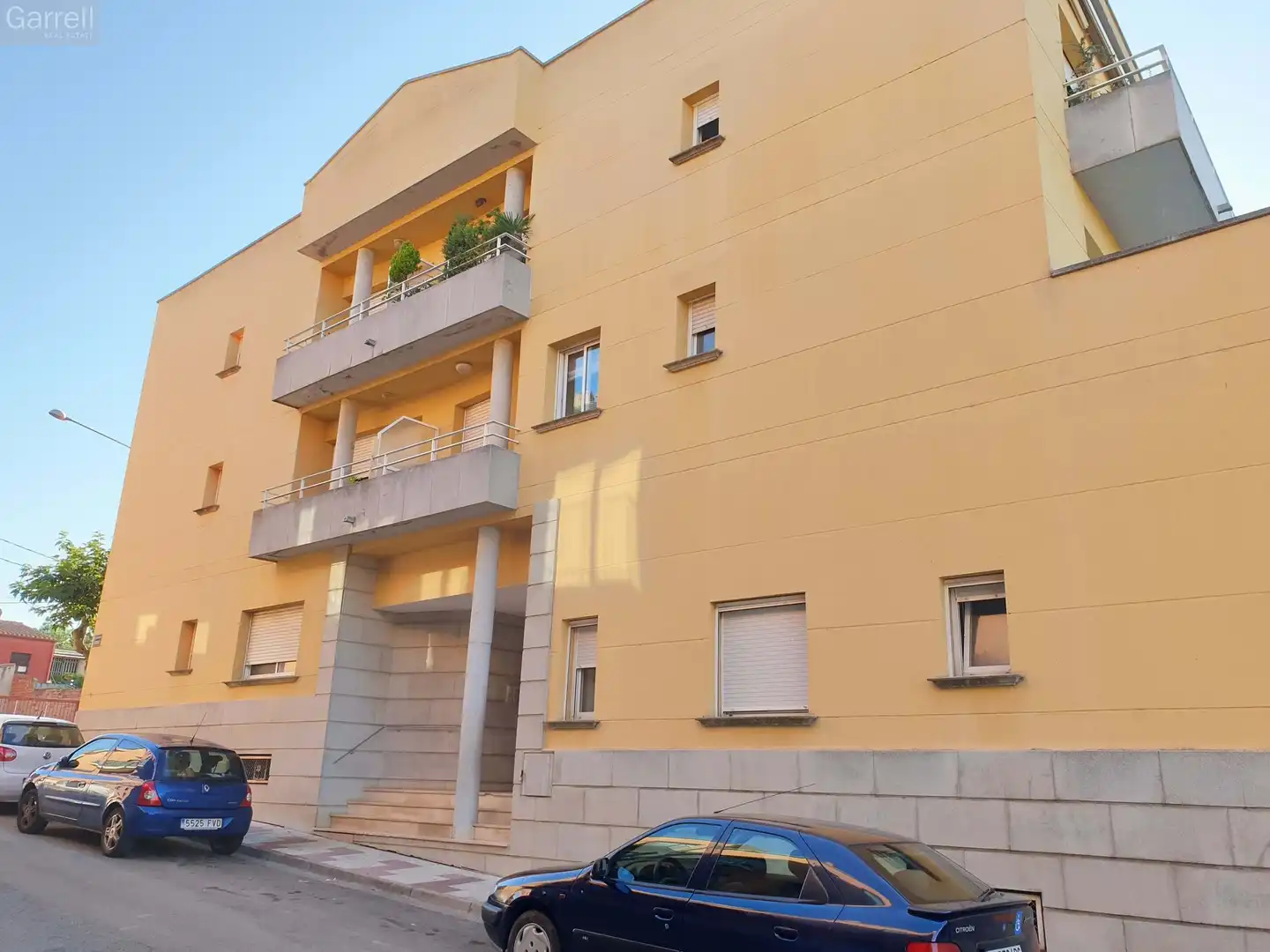 Pis en venda a carrer ROMANI 
Es: Pl: Pt:
 LLAGOSTERA (GIRONA), imagen 2